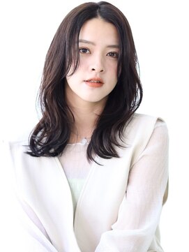 シロフ シブヤ(shirof shibuya) レイヤーロング×前髪なし×20代30代40代