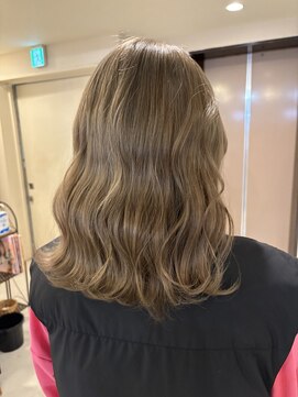 ロカリタ キョウト 四条大宮店(ROCAReTA kyoto) 冬カラー/ミルクティーベージュ