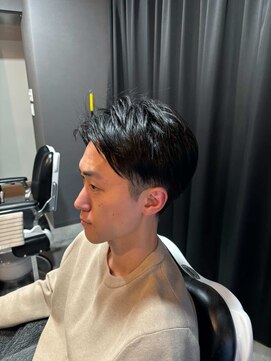 ザ ブライト バーバー(The BRIGHT BARBER) 左七三ビジネスマンスタイル　ツーブロ