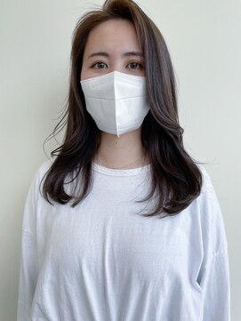アヴァンセ サニー美容室 ミディアムローレイヤー