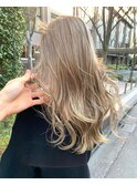 ホワイトグレージュ コンマヘア くすみブルー ダークアッシュ