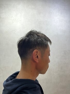 アヴァンセ(Avancer) 刈り上げ3mmツーブロック無し/辻堂/黒髪/メンズ/カット