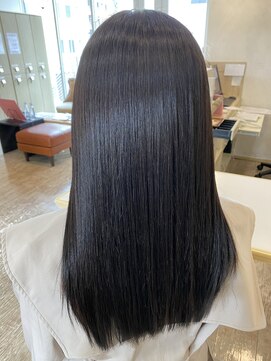 ヴィオラプロ(violla pro) ミネコラ黒髪ストレート