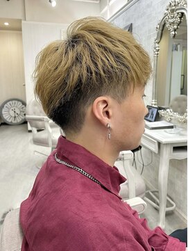 アールプラスヘアサロン(ar+ hair salon) 刈り上げツーブロックマッシュ