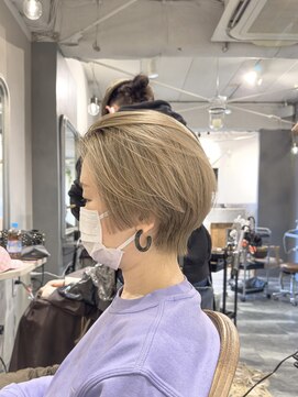 ラウンジ(Lounge) ハイトーンショートトランクスショート毛流れショート