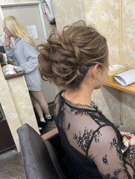 ヘアセットアンドエクステンションショールーム(SHOW ROOM) 華やかアップ