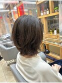 ステップボーンカットカットボブショートハイライト白髪ぼかし
