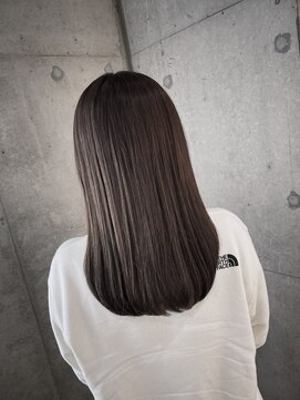 リビンバイアフロート(Livin by afloat) ミディアム　ローレイヤー　シルバーベージュ　おおたかの森