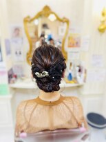 美容室 ティンカーベル&nbsp;シニヨンヘア