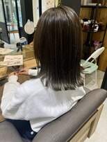 ルディー バイ ヘアーポケット(rudii by HAIR POCKET)&nbsp;カーキベージュ＊ワンレン