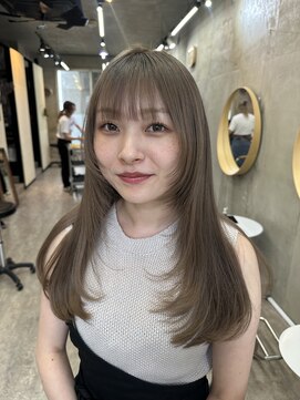 ソルトウォーター(SALT WATER) ミルクティーグレージュカラー　レイヤースタイル