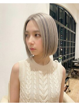ハーツオオサカ(HE:ARTS OSAKA) HE:ARTS垢抜けブリーチカラーでハイトーンボブ