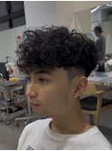 渋谷スペインカールメンズパーマフリンジカットテーパーフェード