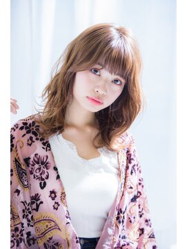 ネオリーブアイム 横浜西口店(Neolive aim) Neolive aim　ふんわり揺れるセミディスタイル　２