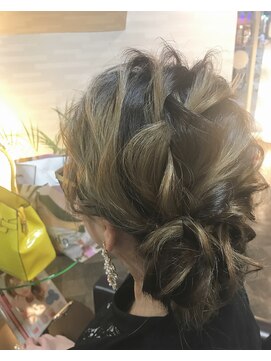 ロワローズ(Roi rose) ☆ヘアセット☆