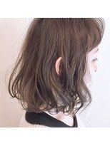 ファヴォリ(favori)&nbsp;【favori　自由が丘】ハイライトで魅せる外国人風パーマ