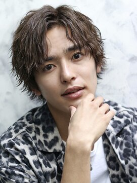 ベーア(Bar) ウェーブパーママッシュウルフ【波打ちパーマ】