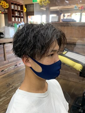 ラボーテイサミヘアーイースト(La.beaut'e ISAMI HAIR EAST) MEN’S HAIRハイライトマッシュパーマ〈理容室〉東浦和メンズ