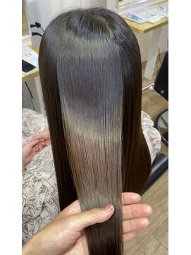 イオエ(ioe) 黒髪/ボブルフ/ネビージュ/小顔/ワンレン/髪質改善/グレージュ