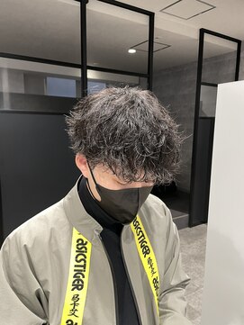 アンダーバーホワイト(_WHITE) 波巻きパーマ