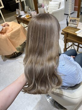 スペックホルダーミミ(Spec Holder mimi) ハイトーン ミルクティーベージュ