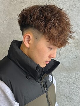 ニアウ 伊勢崎連取店(Niau) 波巻きスパイラルパーマツイストスパイラルパーマシャドウパーマ