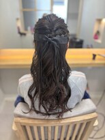 カレンアンドエクラート 大宮(KAREN&ECLART)&nbsp;ハーフアップアレンジ