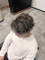 イーラ(era) メンズパーマブラウンベースハイライトツイスパ