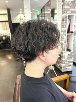 ヘアーメイクロージー 八軒店 (HAIR MAKE ROSY)&nbsp;ツイストスパイラルパーマツーブロックマッシュメッシュフェード