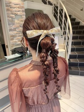 ブリッジ バイ ネオリーブ 綱島店(bridge by neolive) ツインポニーテール