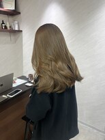 トーン(tone)&nbsp;大人ベージュカラー×ナチュラルレイヤーヘア