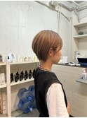 耳かけショートボブ