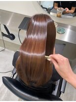 エレナ バイ アルテフィーチェ(elena by artefice)&nbsp;透明感たっぷりベージュカラー