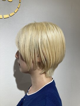 ヒューズ(HUES) ブロンド