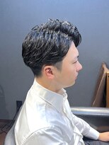 ビーダンディー(Bee dandy)&nbsp;ビジネスツーブロックショート 七三サイドパート アップバング