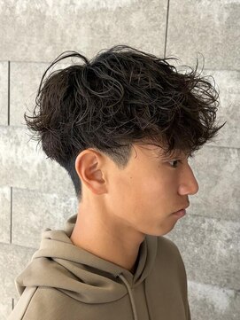 ニアウ 伊勢崎連取店(Niau) [MEN’S HAIR/波巻ツイストスパイラル/フェザーパーマ/伊勢崎]