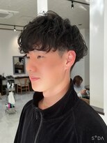 エミュ(emu.) シャドーパーマで大人カジュアル