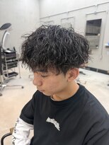 ネオン(NEON)&nbsp;縦落ちツイストスパイラルパーマ