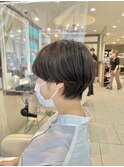 暗髪でもおしゃれなモードマッシュ