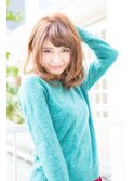 スタイリングが簡単 耳掛けも◎大人かわいいふんわりカール