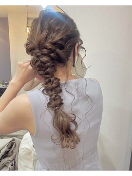 ミラ(Mila) ゆる編みおろし♪後れ毛まで可愛く★結婚式二次会同窓会など