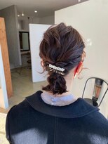 ニド(2do)&nbsp;短めまとめ髪アレンジ