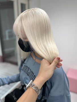 エゴ 池袋(EGO) ホワイトブロンド/色落ちしないカラー/池袋美容室