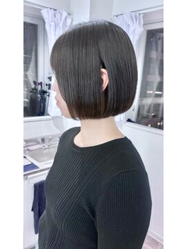 ホープ(hope) あご下1cm平行ボブ【大阪】
