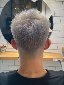 ミエルヘアーエスト 新宿店(mielhair est) シルバーアッシュ