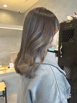 アチーブリス(achieve Liss) 透明感グラデーションダブルカラーグレージュくびれヘア