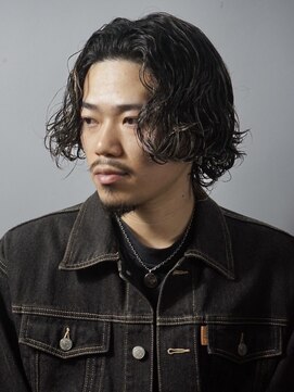 プレミアムバーバー 新宿店(PREMIUM BARBER produce by HIRO GINZA) スパイラルセンターパート