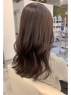 パシフィックダズールバトン(Pacific Dazzle baton) 春でも艶々バイオレットブラウン