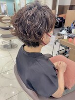 アッシュ 下北沢店(Ash) 乾かすだけかわいいふんわりパーマの耳掛けショートボブ