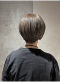 大人ショート/マッシュショート/明るめの白髪染め